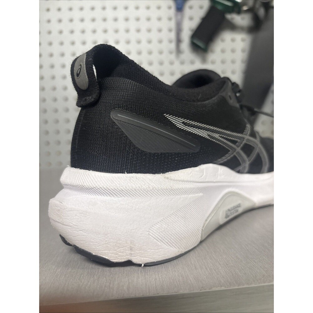 Asics Gel Kayano 31 Shoes Womens Sz 6 Black White Running Sneakers 1012B670 - Picture 16 of 16